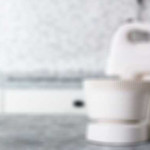 How to Match the Color of Your Handbag With an Outfit